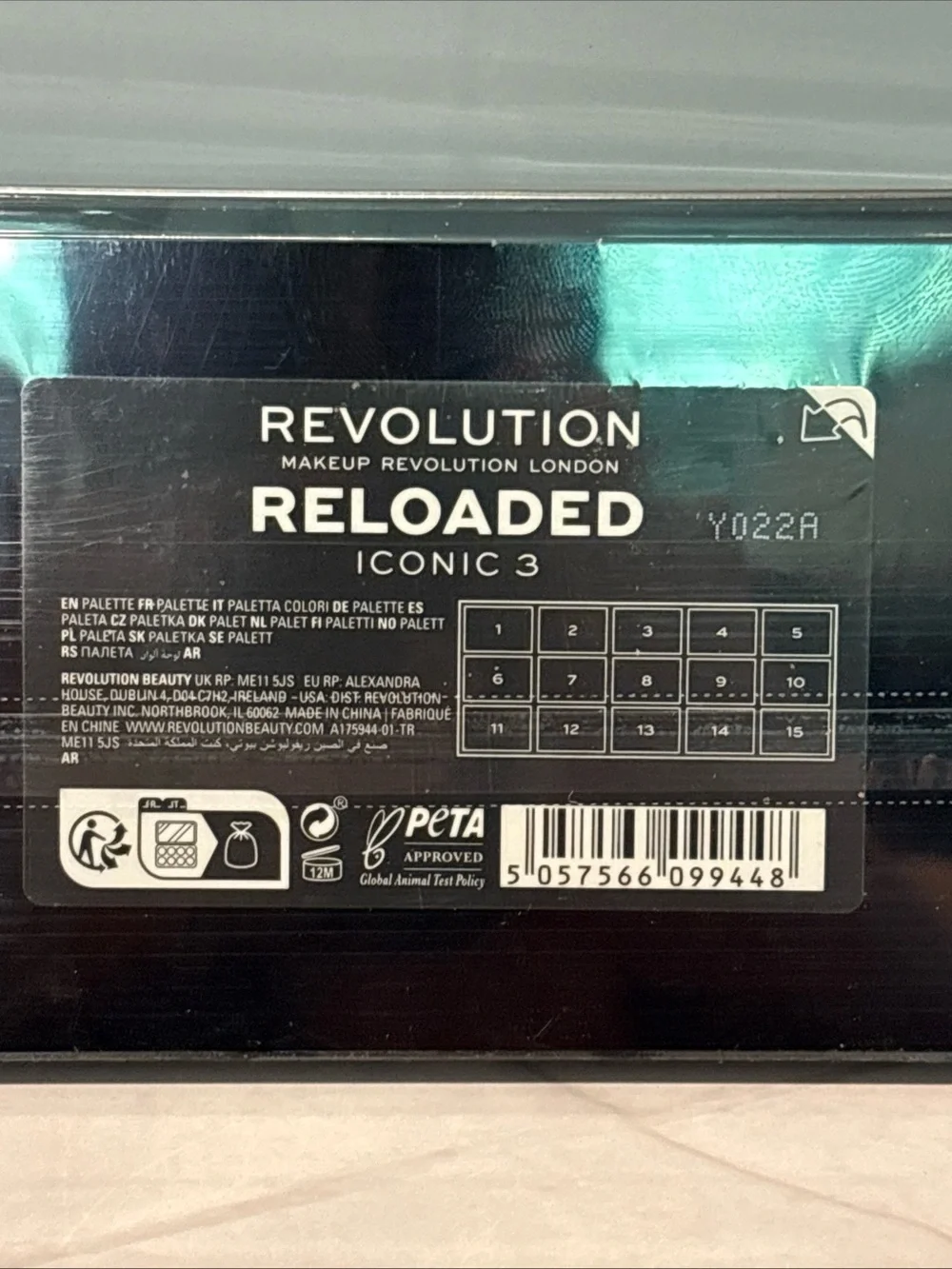 Revolution Reloaded Iconic 3 Eyeshadow Pallet